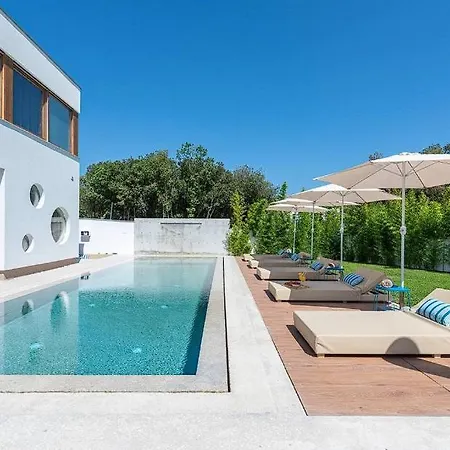 Beautiful Near The Beach! * Pjescana Uvala